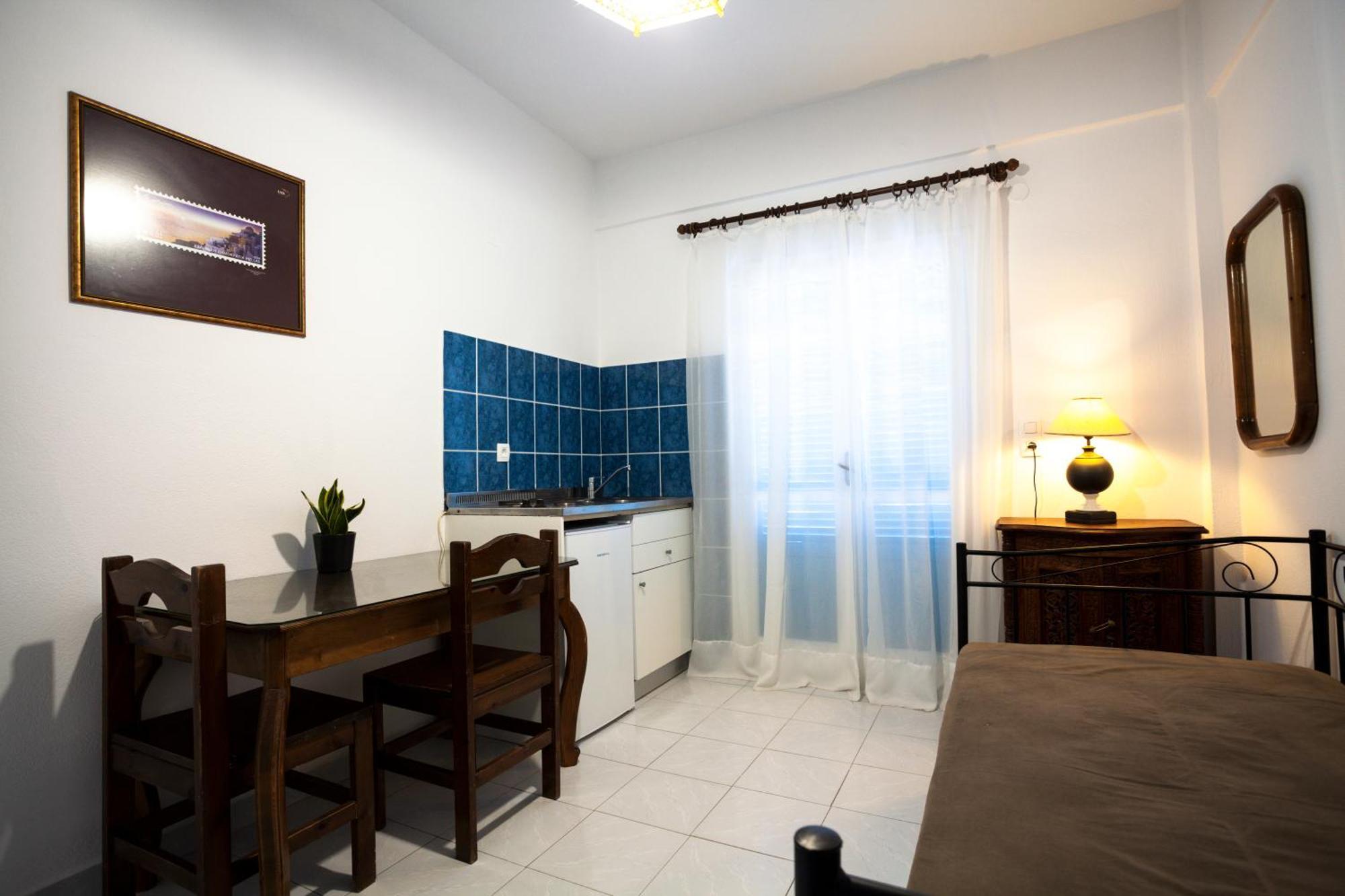 Stella Rooms Vlychada Rum bild